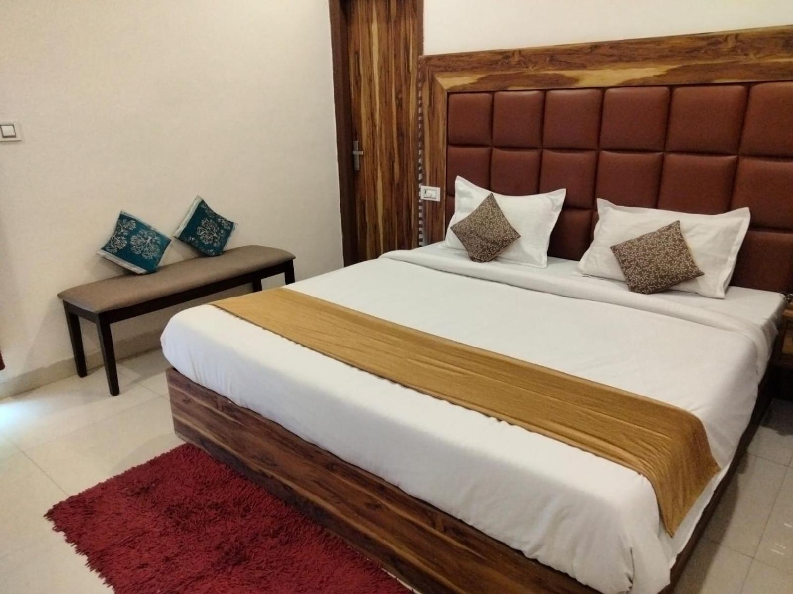 Hotel D Plaza Zirakpur Екстериор снимка