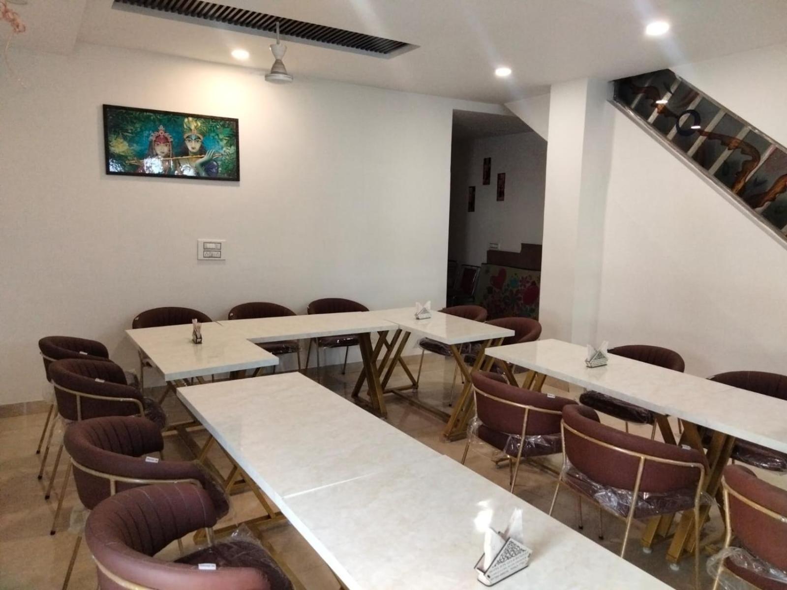 Hotel D Plaza Zirakpur Екстериор снимка