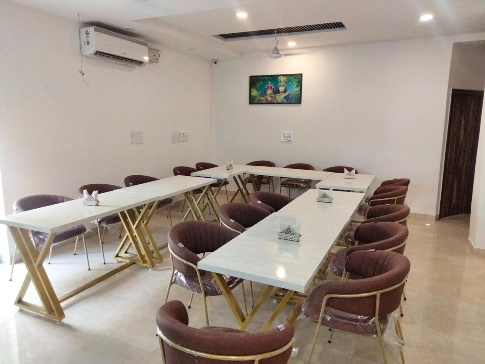 Hotel D Plaza Zirakpur Екстериор снимка